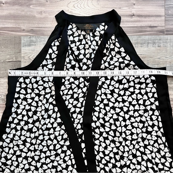 Disney Alice Through Looking Glass Colleen Atwood Top Sz Med Tie Neck Hearts - Picture 15 of 16